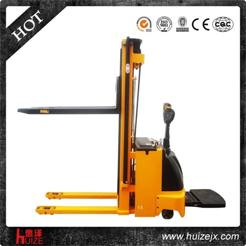 狹窄通道使用電動(dòng)堆高車(chē) 狹窄通道使用電動(dòng)堆高車(chē)